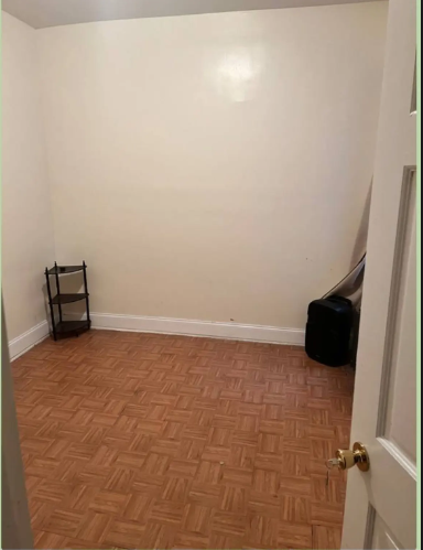 En el bronx, se alquila habitación hermosa