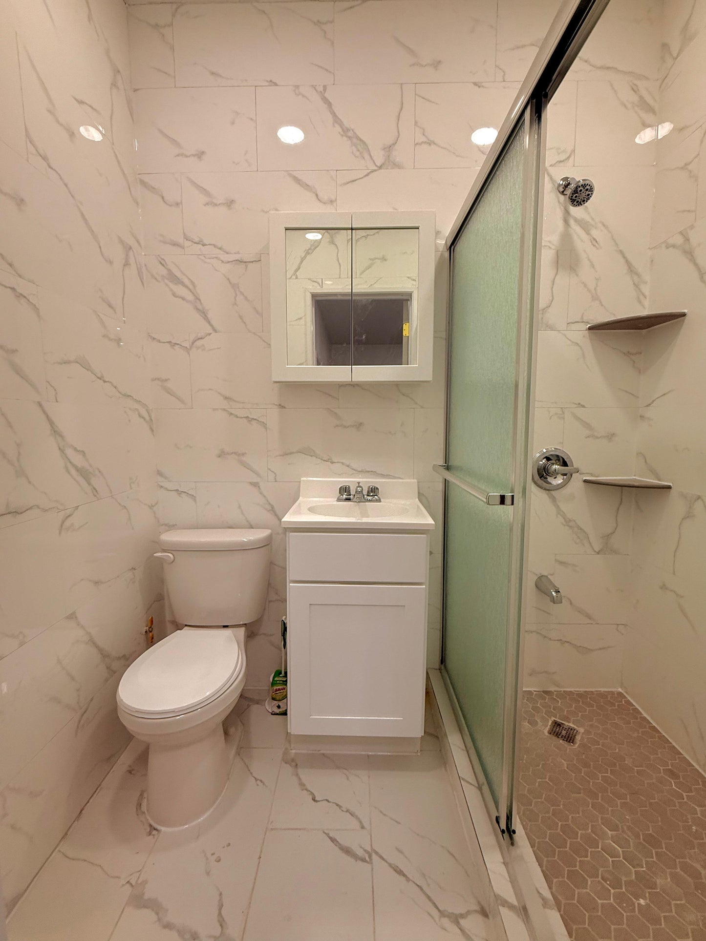 ¡Apartamento de 2 habitaciones en East Harlem!