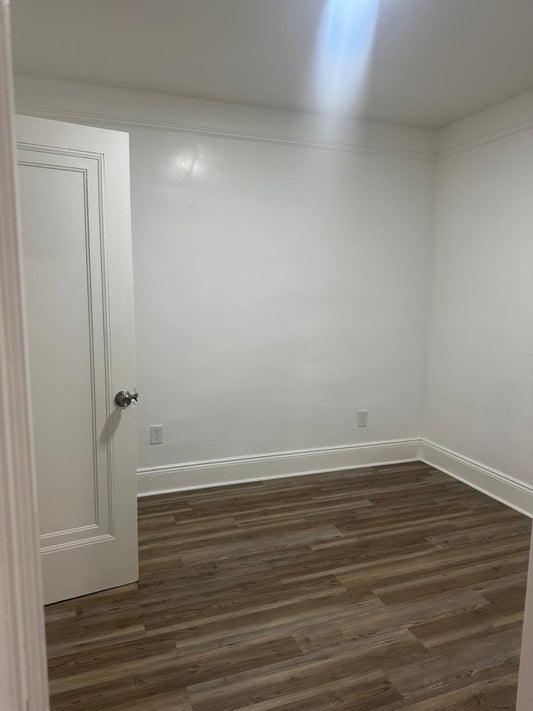 Habitacion cerca de transporte publico y supermercados