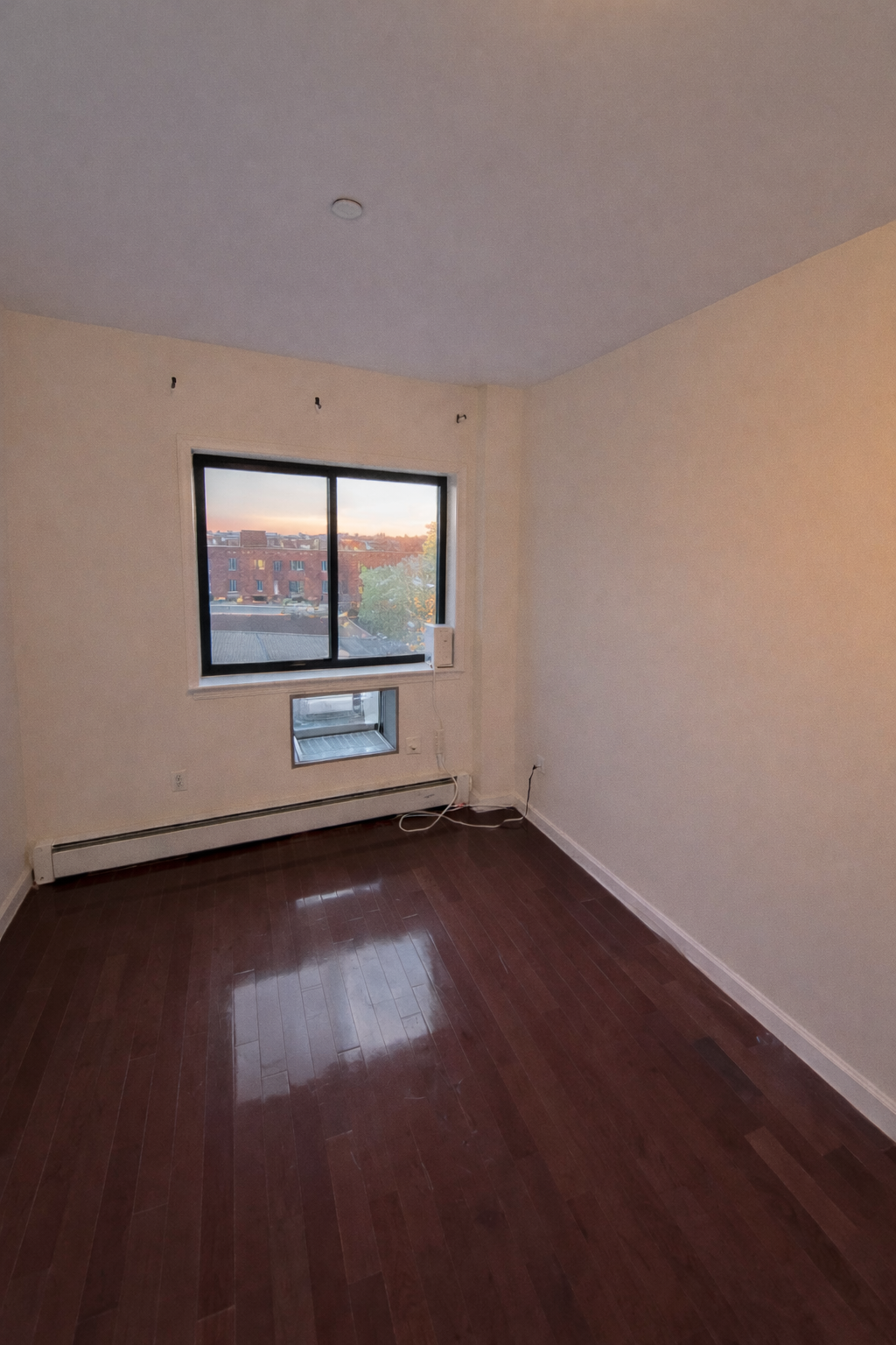 Habitación privada a un bloque de la estación del tren 7.