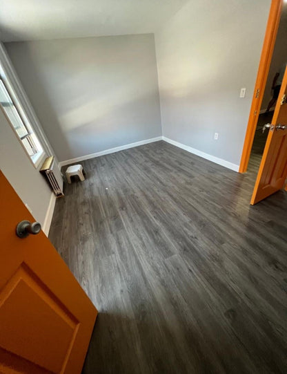 Habitación privada solo se comparte con una mujer, súper cómoda y con muy buena ubicación.