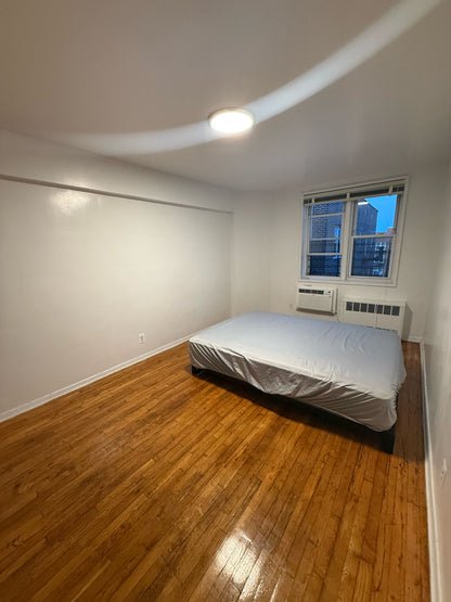 Habitación privada en Queens, cerca del tren 7.