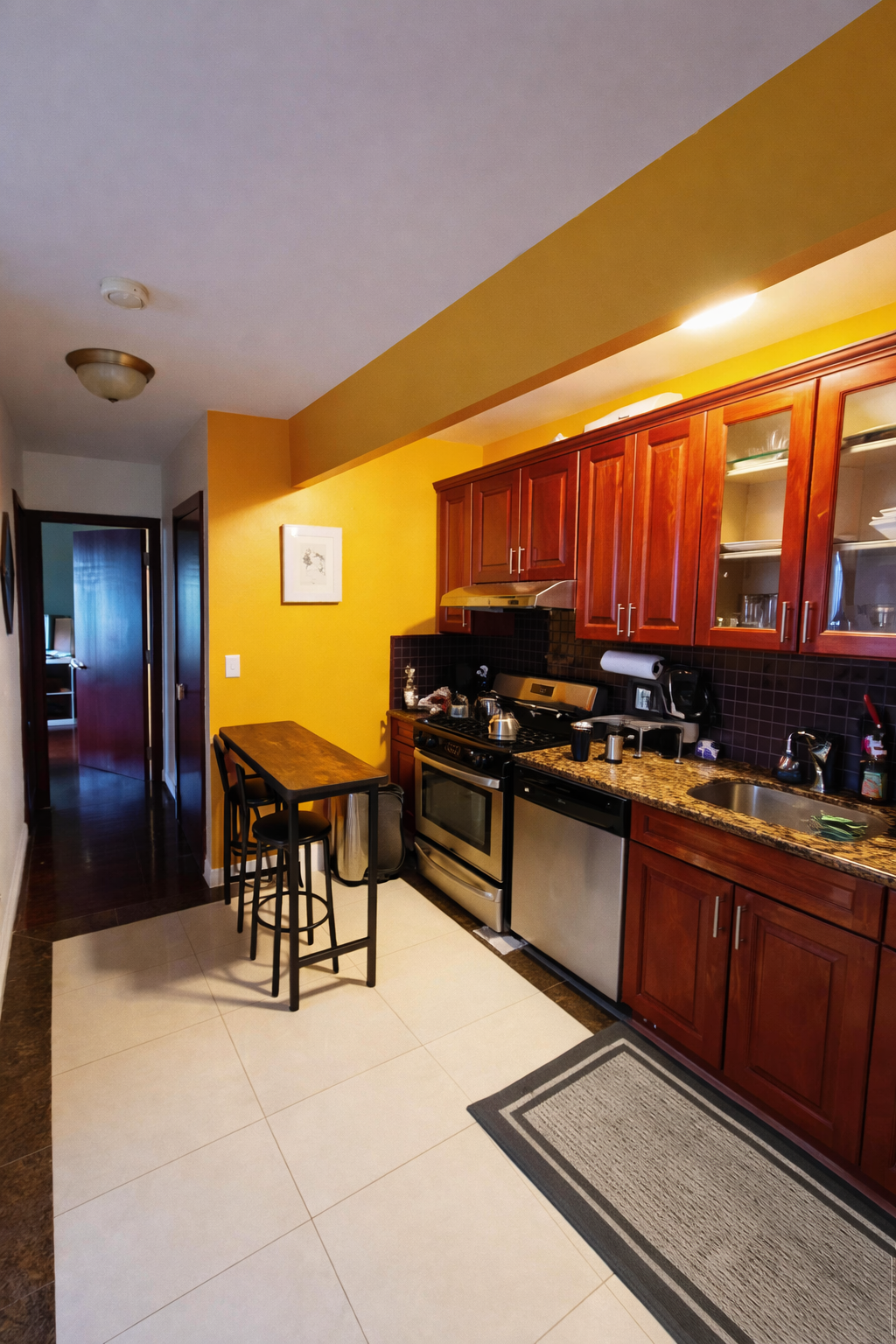 Habitación privada a un bloque de la estación del tren 7.