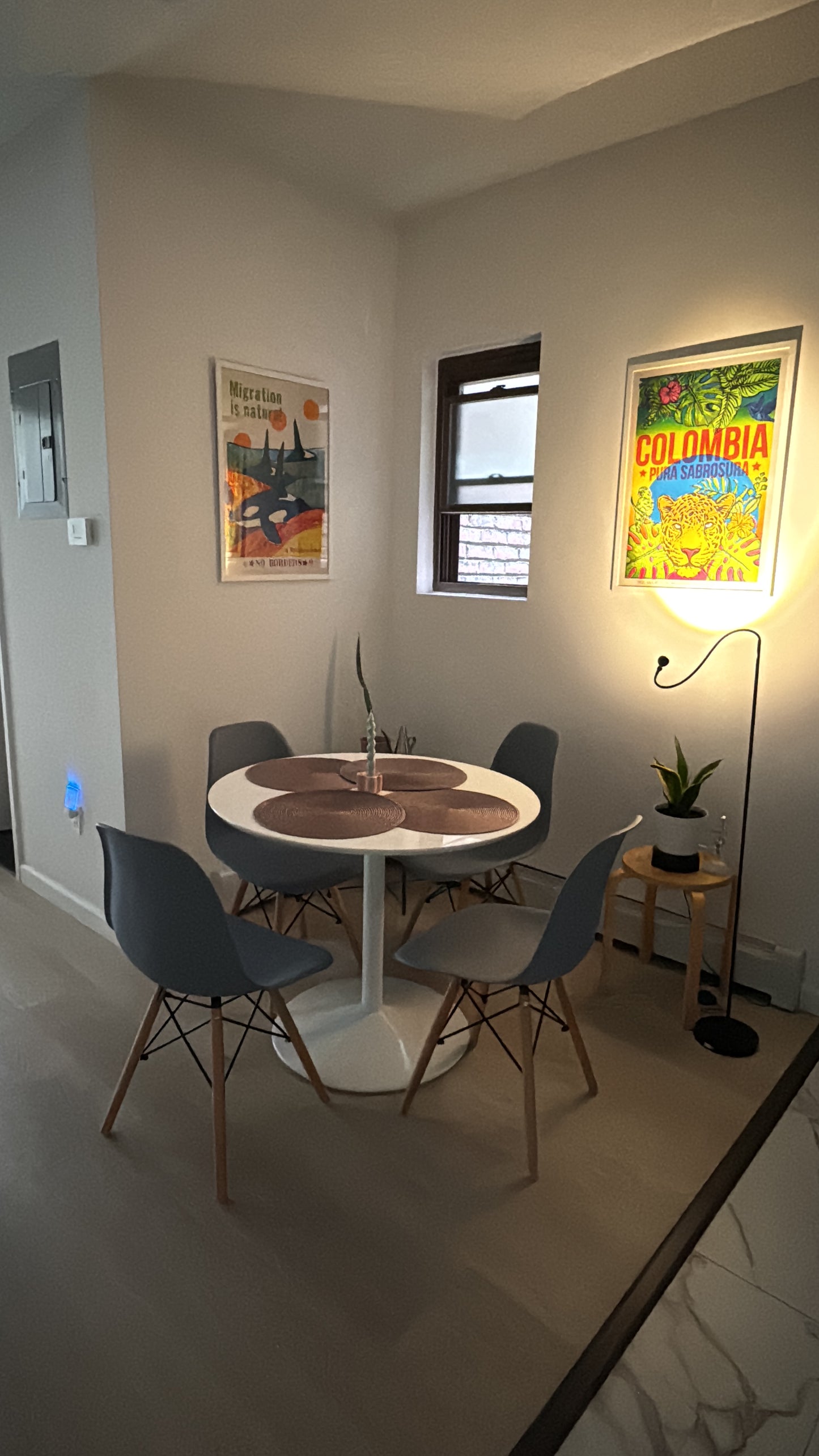 Habitación privada en el corazón de Sunnyside, cerca de la estación de tren 7.