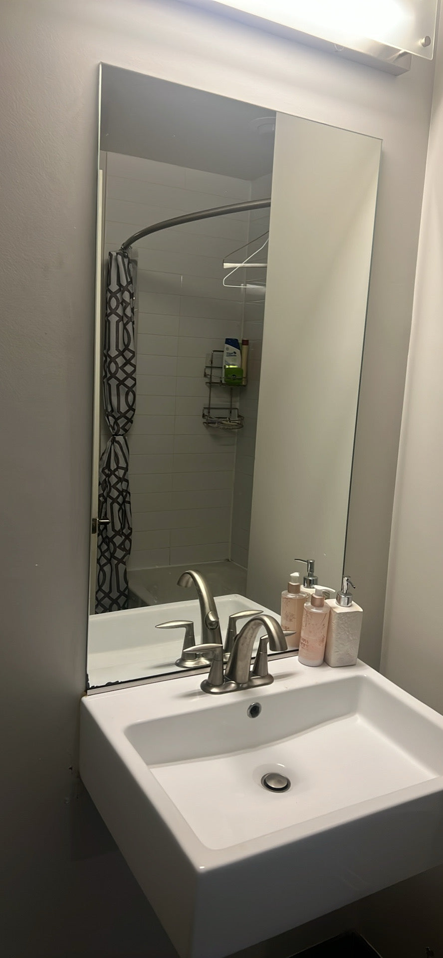 Habitación a una parada del World Street Center