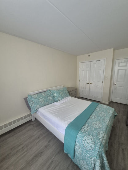 Habitación espaciosa cerca de la 181st, entre Manhattan y la frontera con el Bronx