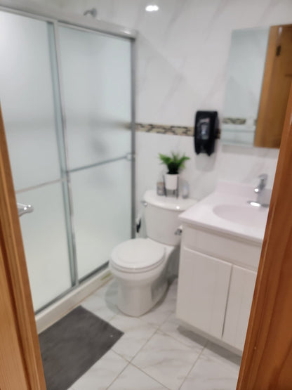 Habitación acogedora y asequible en Maspeth