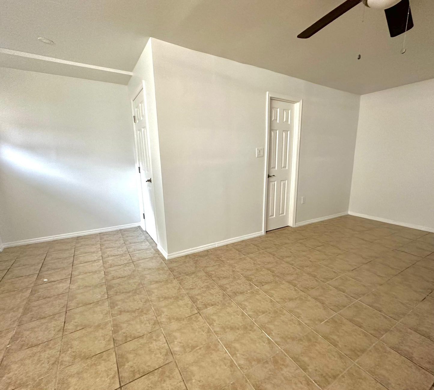 ¡Studio en alquiler en Jamaica!