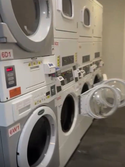 Habitación en la mejor zona de Queens frente a Queens center y estaciones de tren cerca