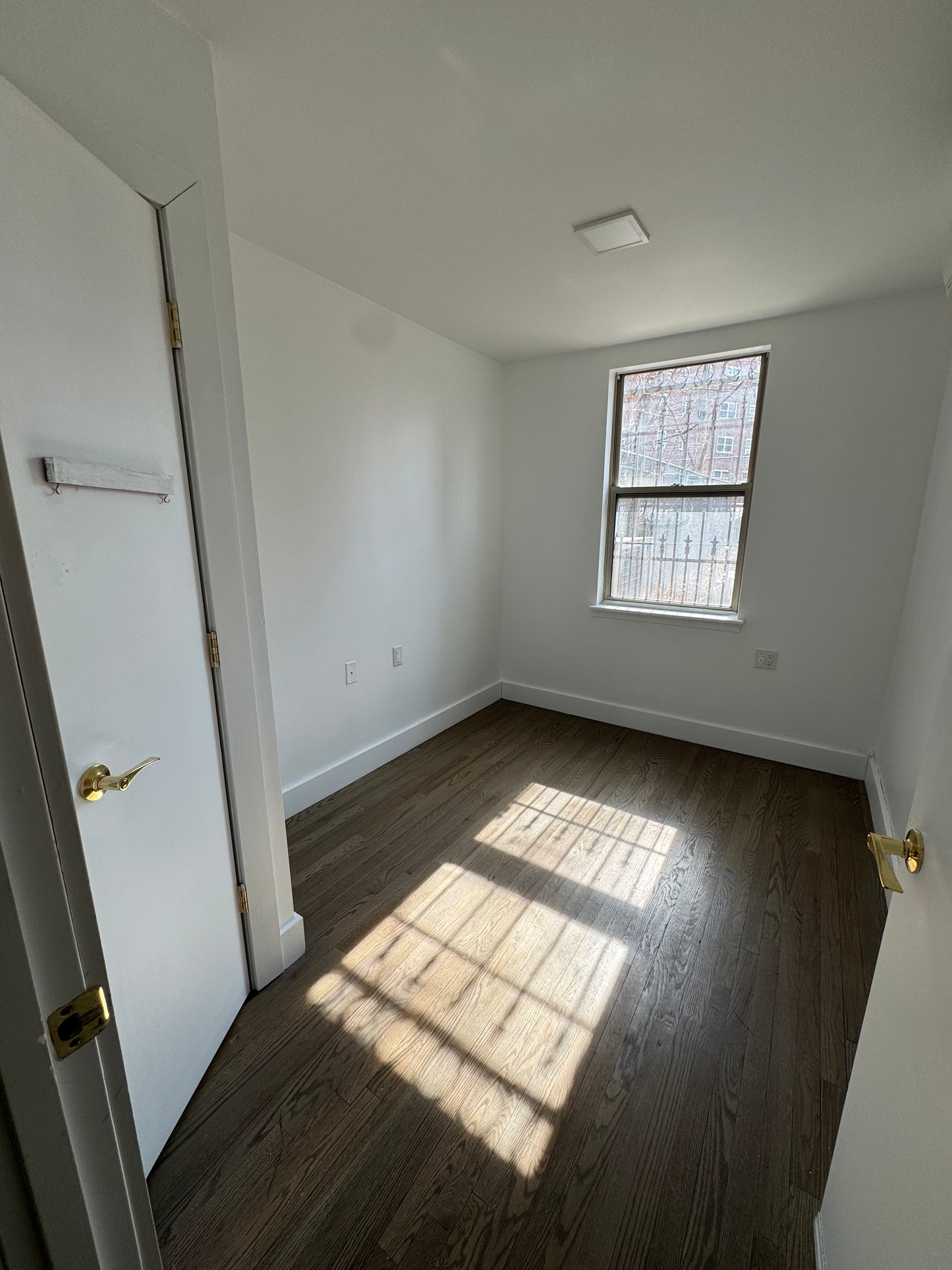 DÚPLEX DISPONIBLE EN CROWN HEIGHTS