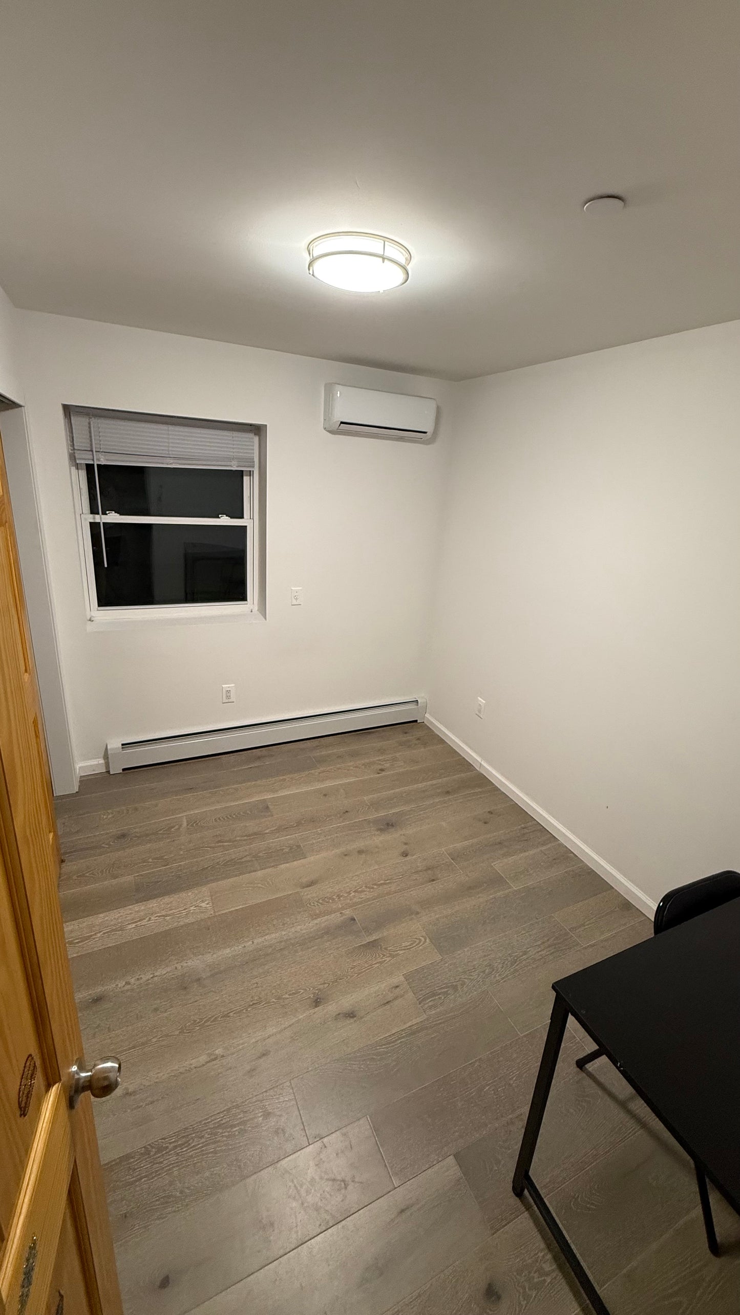 Habitación con baño privado en Woodside, cerca al tren 7.