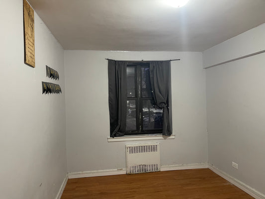 Habitación en Flushing. A 6 bloques del tren 7.