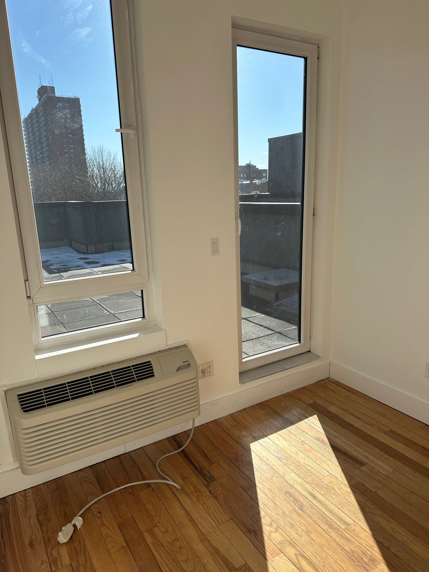 Habitación privada con amplia terraza en Brooklyn