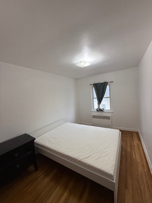 Habitación privada en Woodhaven Queens, a 5 minutos del tren.