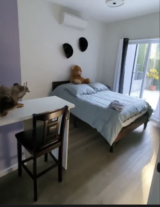 Habitación grande amoblada