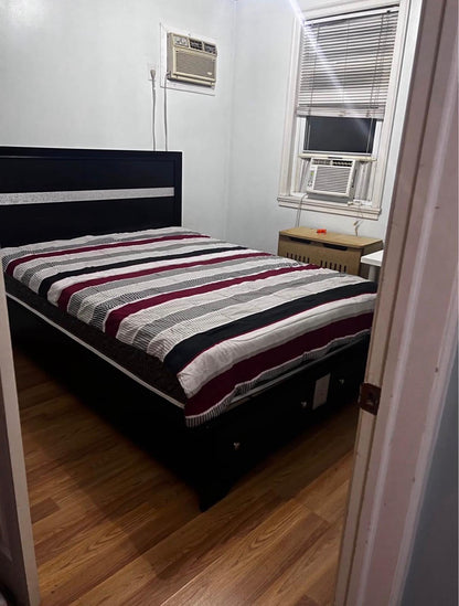 Habitación amueblada en zona exclusiva.