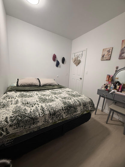 Habitación privada para mujer en college point