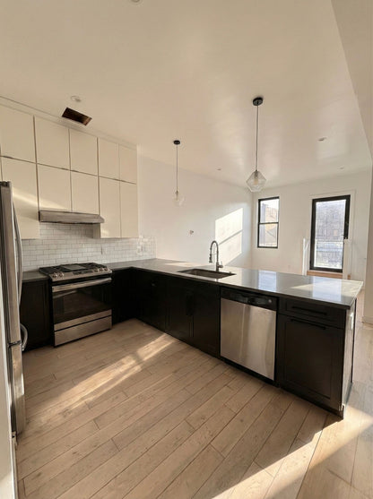 Amplio apartamento de 5 dormitorios y 3 baños en Bushwick