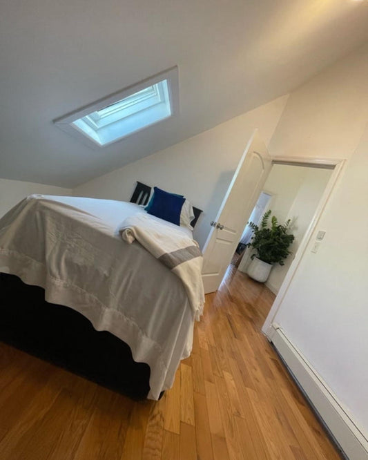 Habitación en el Bronx en casa particular, cerca de todo, con acceso a patio y balcón.