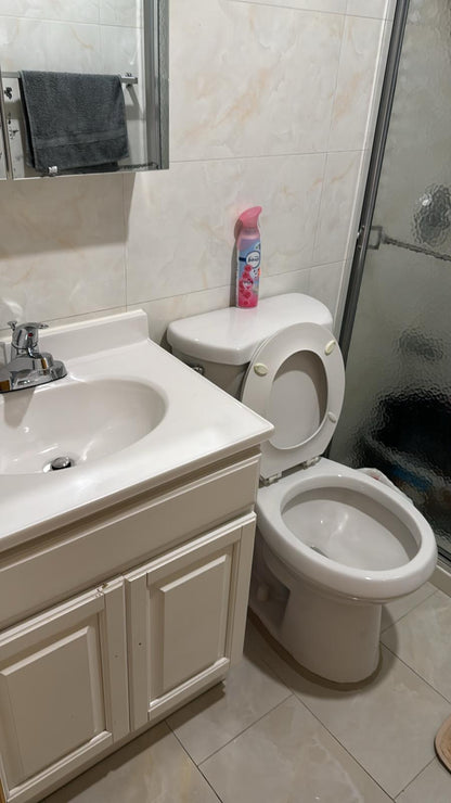 Se renta habitación privada en Maspeth!!