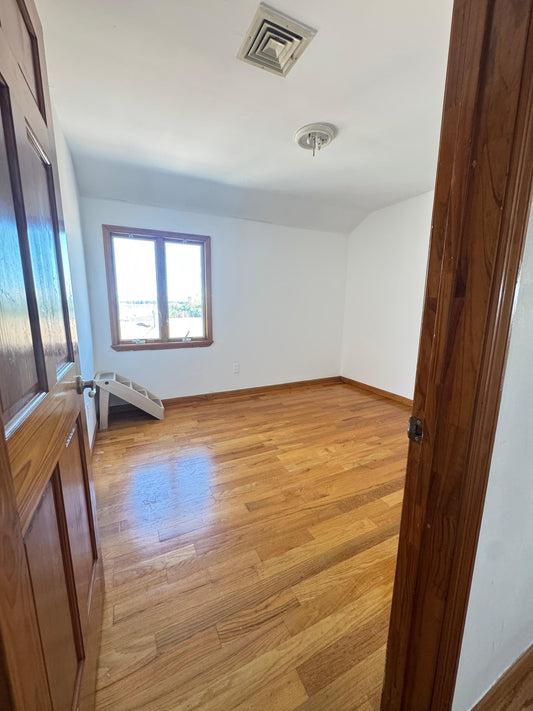 Habitación privada en alquiler en College Point, ¡disponible ahora!