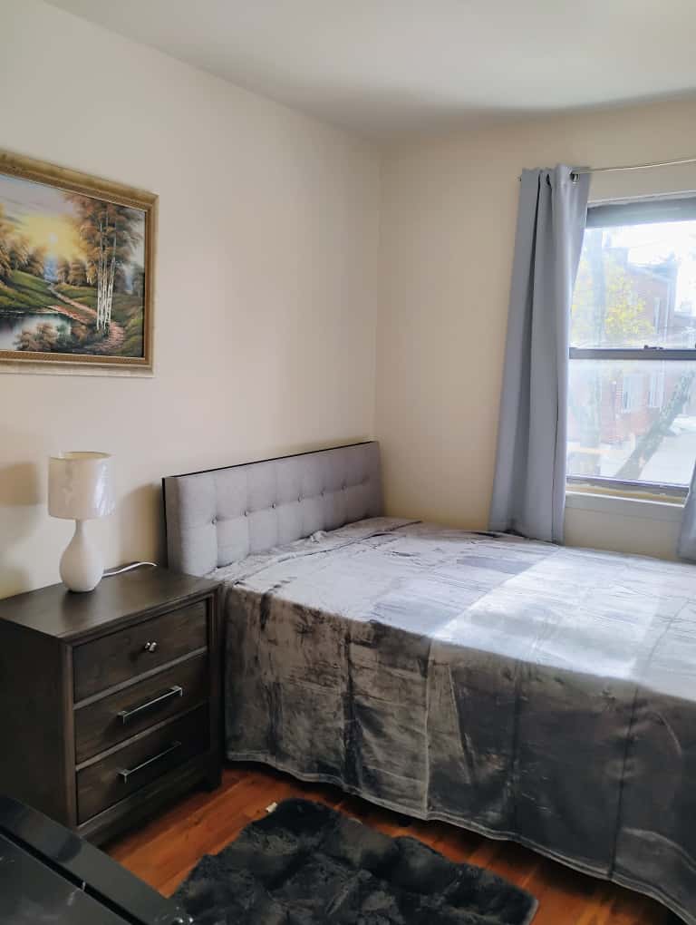 ¡Habitación en alquiler en Woodhaven!