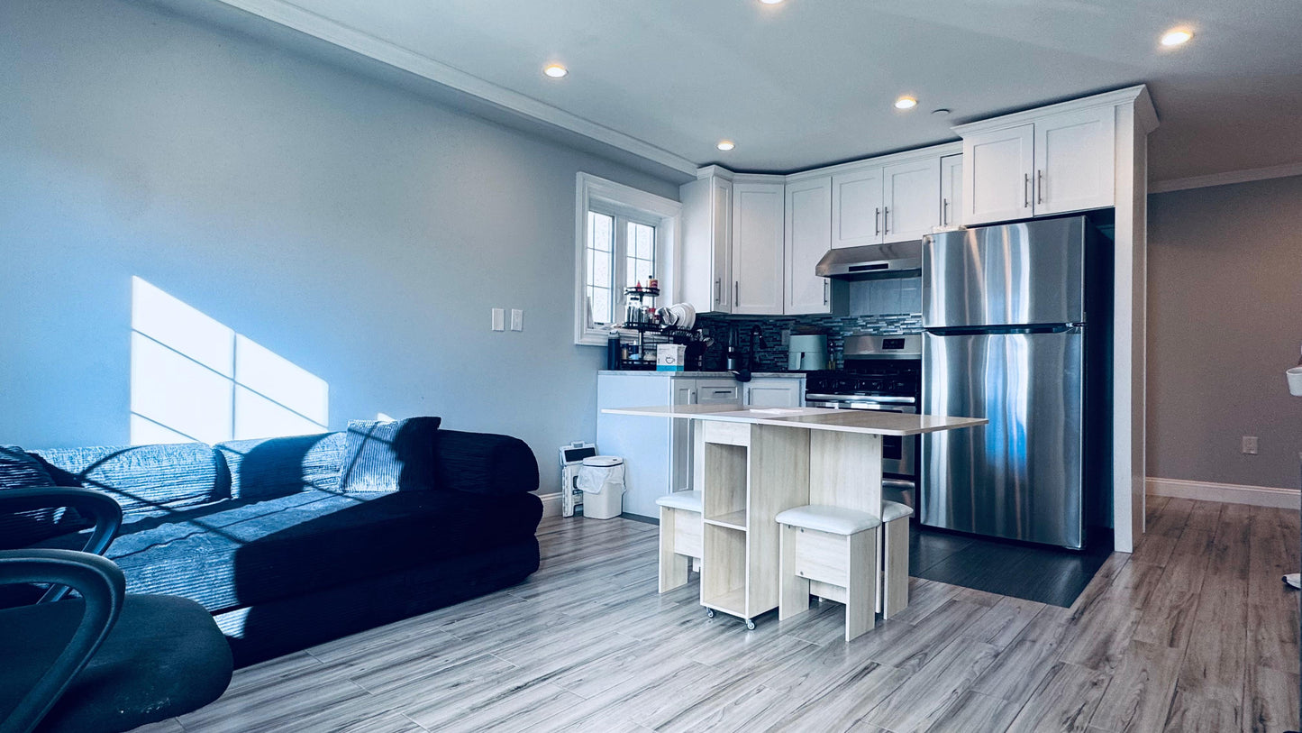 Habitación amueblada en St. Albans, a 10 minutos del aeropuerto JFK, fácil acceso.