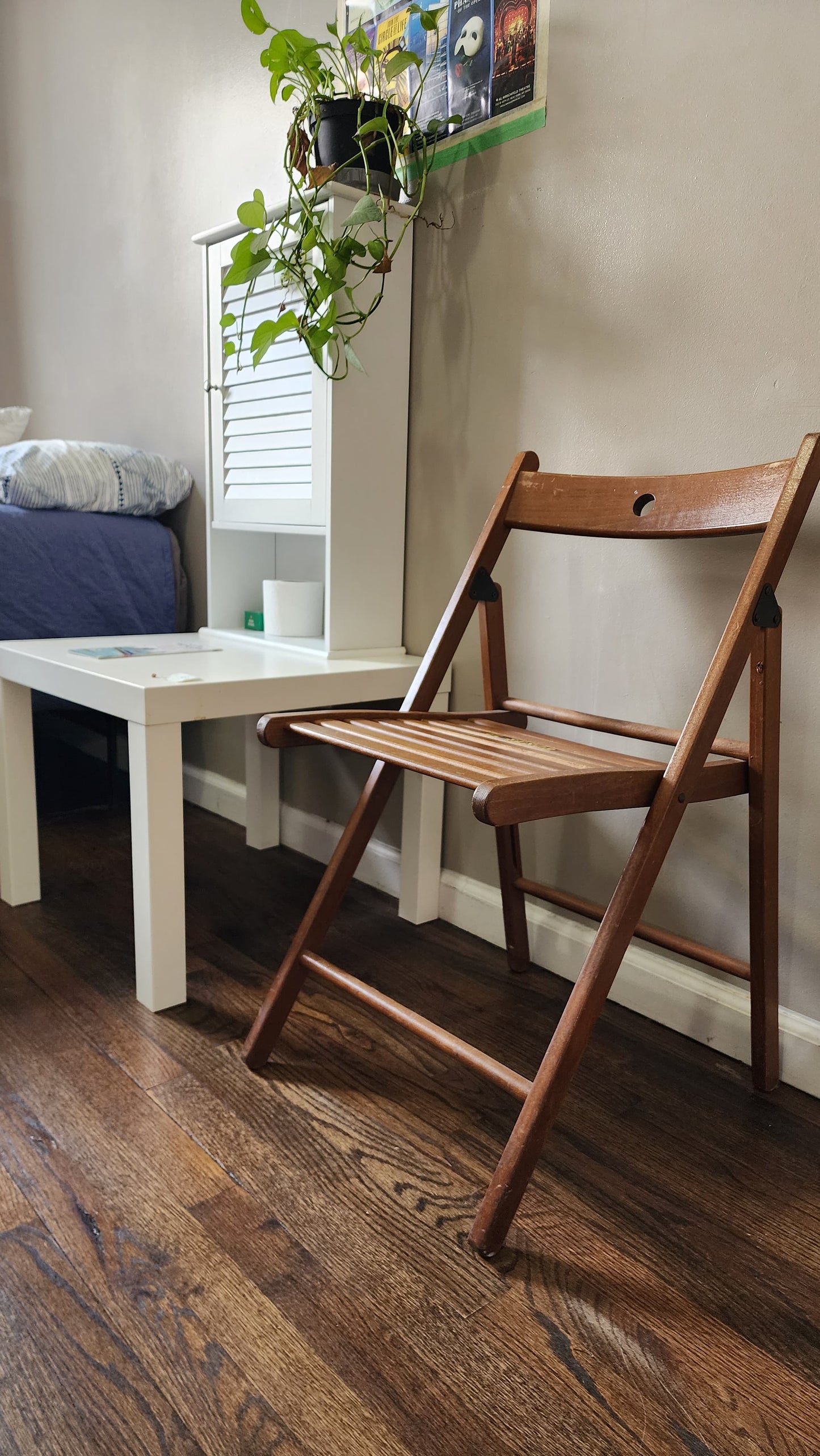 Amplia habitación amueblada en el corazón de Brooklyn. Acceso a varias líneas de tren.