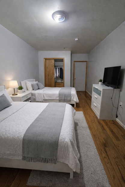 Cómoda habitación privada en renta en Corona!