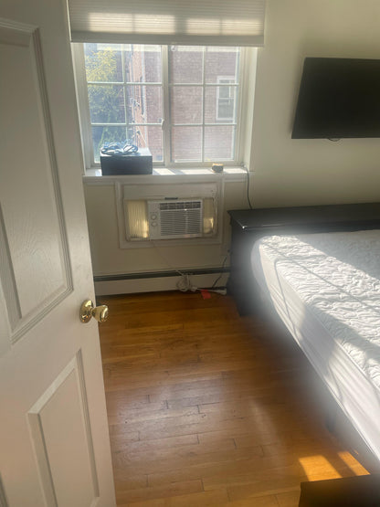 Habitación Amoblada con Baño Privado en Forest Hills, Queens