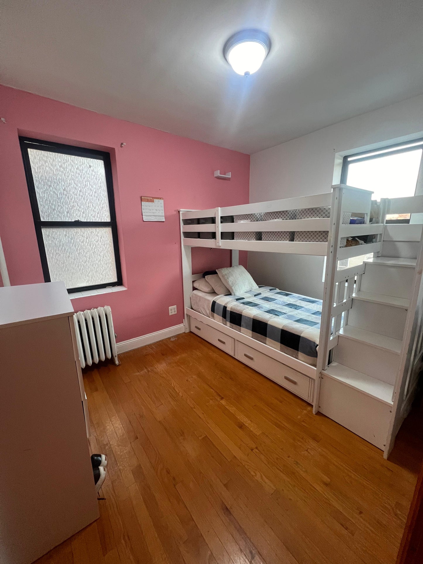 Habitación en Sunnyside. Disponibilidad inmediata