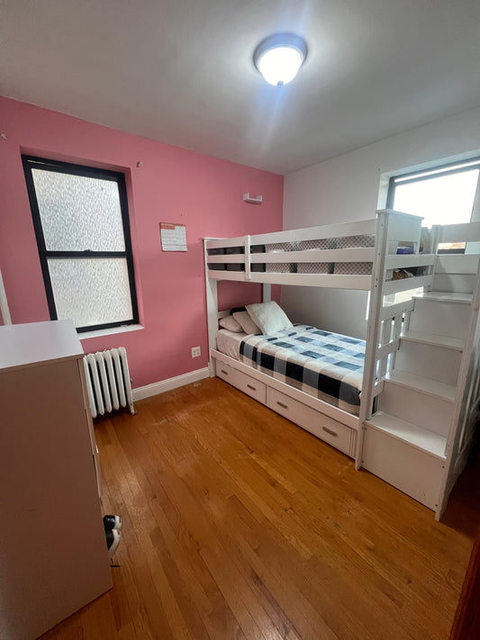 Habitación en Sunnyside. Disponibilidad inmediata